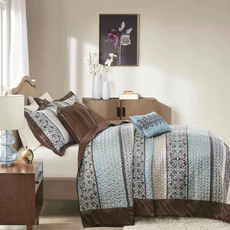 Reversible Quilted Bedspread Set